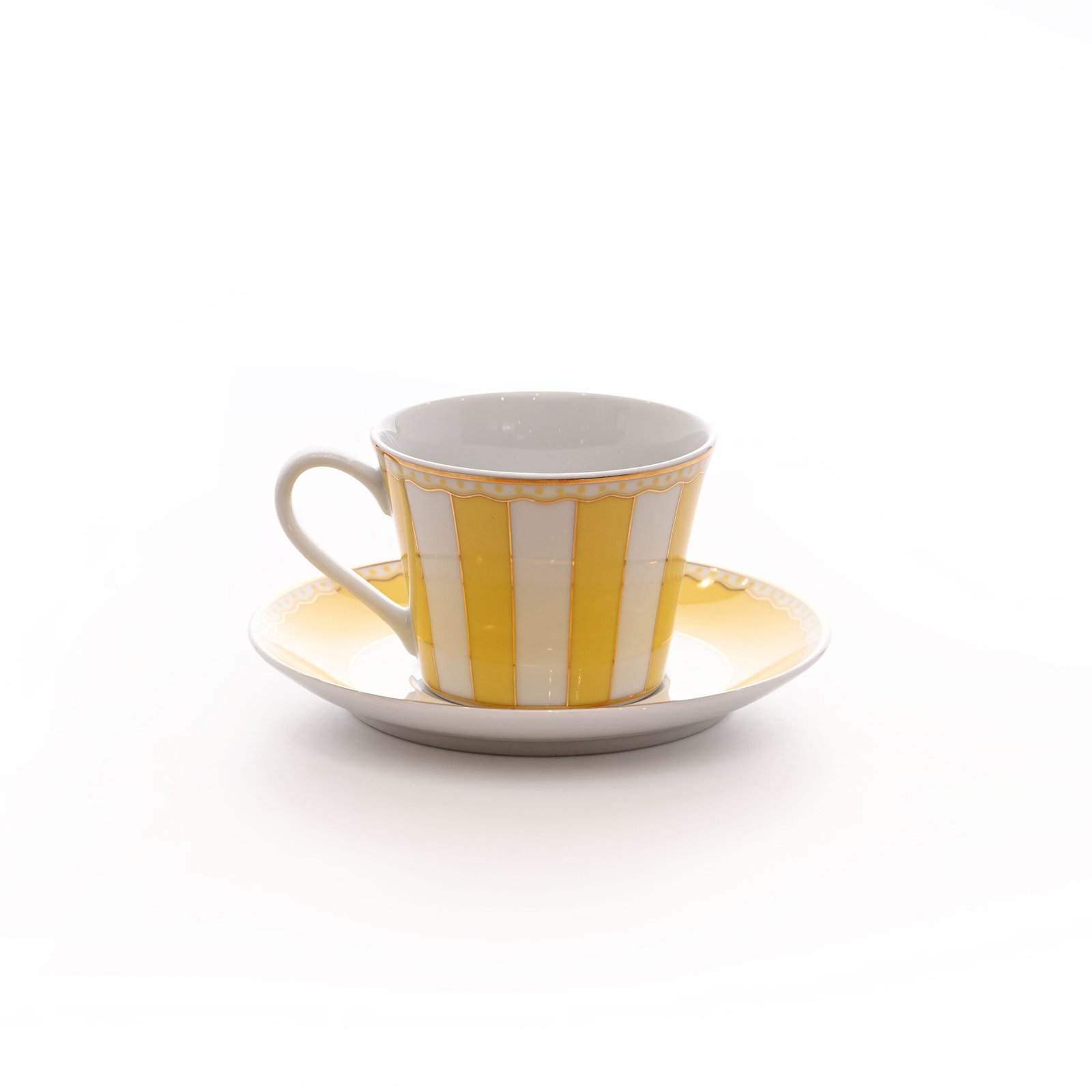 1511300765 فنجان قهوة اصفر